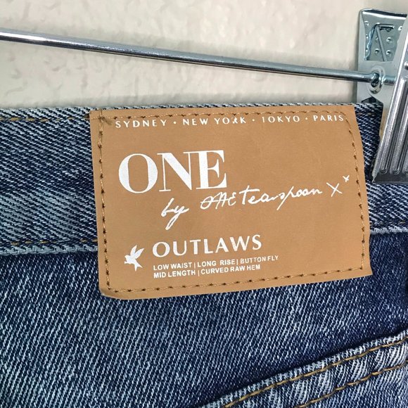 One X OneTeaspoon for Free People Outlaws Distressed Shorts - Picture 6 of 10